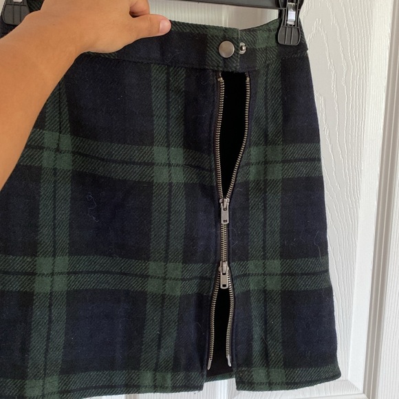 Abercrombie & Fitch Wool Blend Plaid Mini Skirt - Picture 3 of 8
